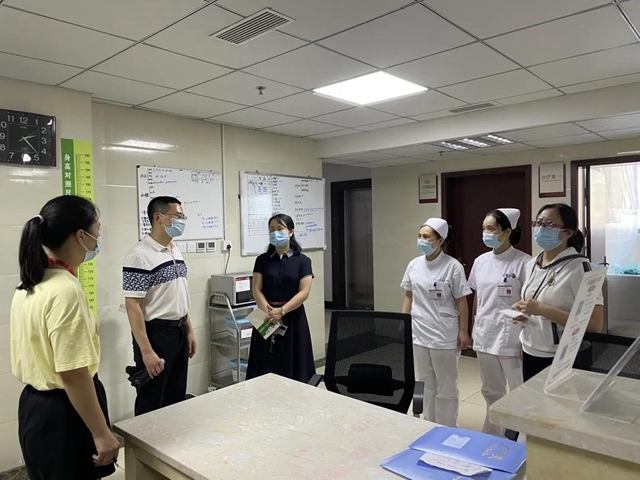 【疫情防控】外防输入，内防反弹！合江县中医医院紧急召开疫情防控工作会(图2)