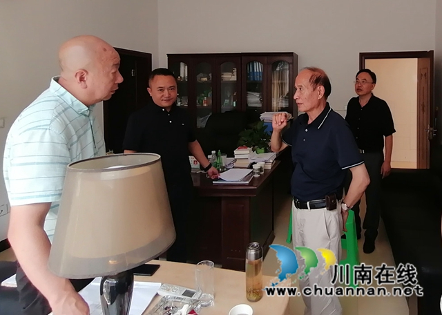 叙永县关工委调研指导“栋梁工程”扶贫助学工作(图1)