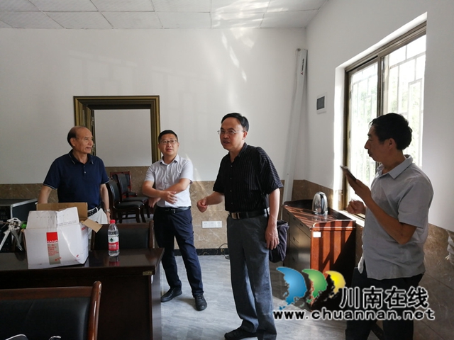 叙永县关工委调研指导“栋梁工程”扶贫助学工作(图2)