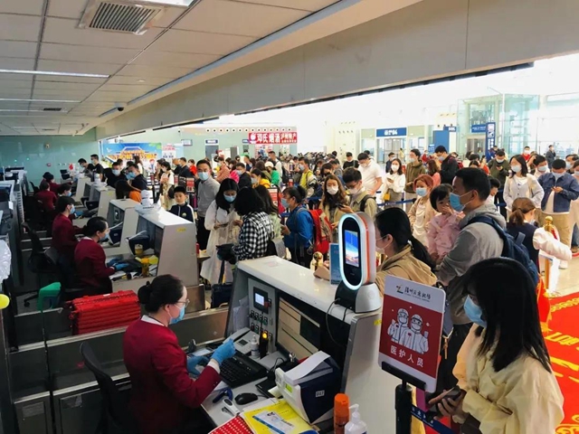 泸州机场2021上半年业务量快速增长，全国排名再提升！(图2)