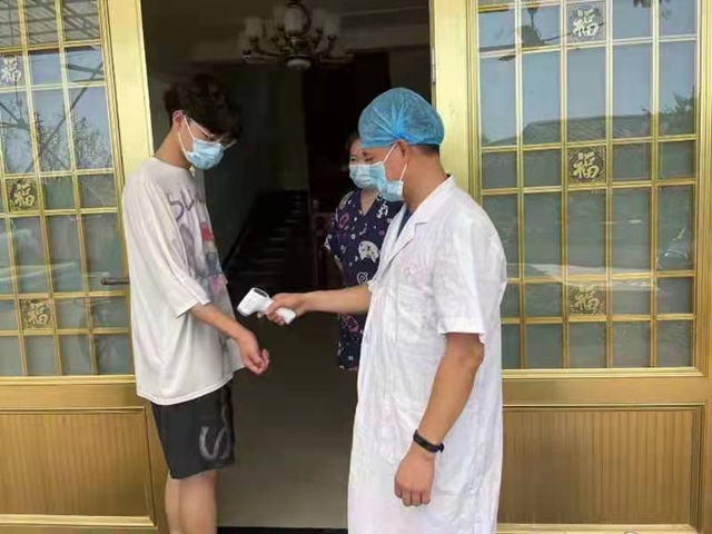 多方联动摸排登记 宜宾南溪区长兴镇织密疫情防控网(图2) 多方联动摸排登记 宜宾南溪区长兴镇织密疫情防控网(图2)