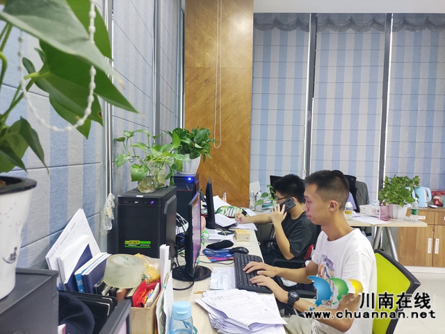 泸州：战疫情，警盾+青江阳志愿者在行动！(图18)