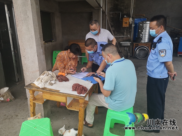 泸县海潮镇:开展疫情防控督查,筑牢疫情“防护墙”(图8) 泸县海潮镇:开展疫情防控督查,筑牢疫情“防护墙”(图8)