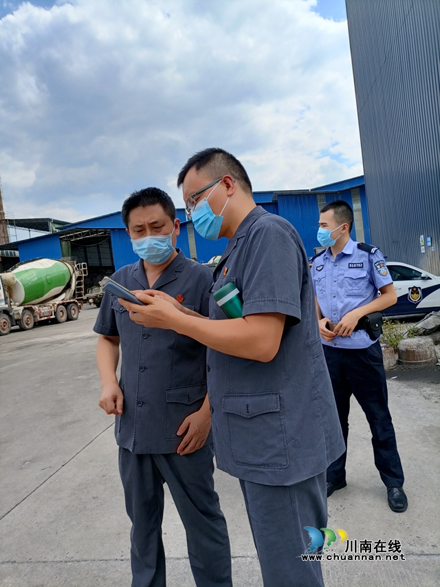 纳溪：承租人拖欠租金拒不搬离，法院依法强制腾退(图2)