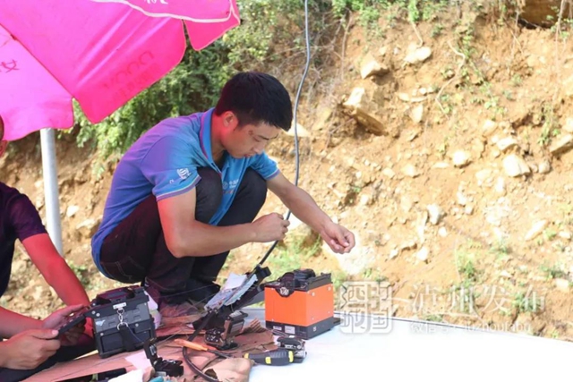 15万元物资+11支队伍,助力古蔺灾后重建(图3) 15万元物资+11支队伍,助力古蔺灾后重建(图3)