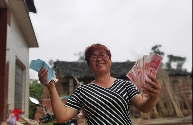 大丰收!合江这个镇发钱了,村民乐开了花……(图4) 大丰收!合江这个镇发钱了,村民乐开了花……(图4)