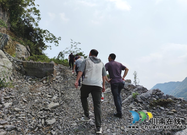 叙永县自然资源和规划局扎实开展矿产资源第四轮规划实地踏勘工作(图1)