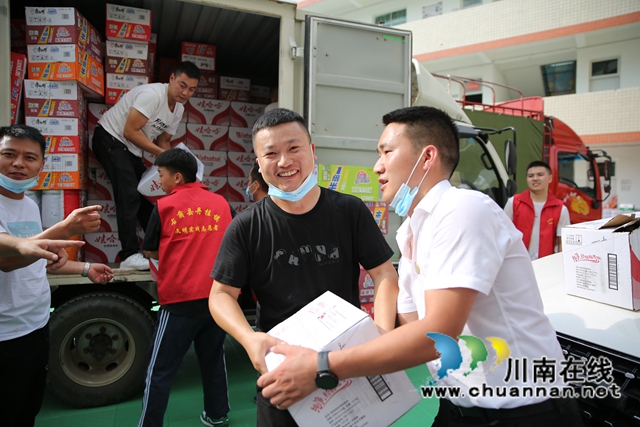 泸州古蔺：洪灾无情，企业有爱(图6)