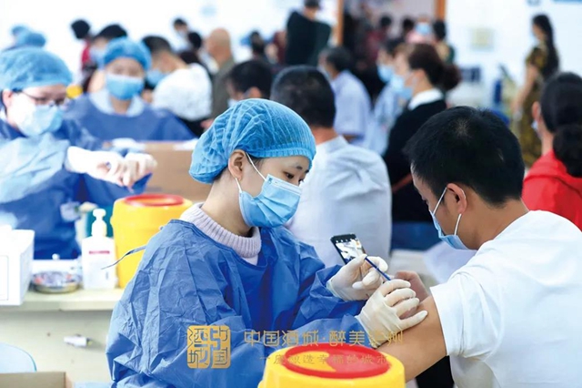 应接尽接!非泸户籍、学籍的12-17岁人群也可在泸州接种(图1) 应接尽接!非泸户籍、学籍的12-17岁人群也可在泸州接种(图1)