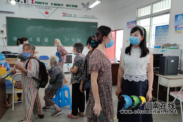 泸县海潮镇：开展疫情防控督查，筑牢疫情“防护墙”(图3)