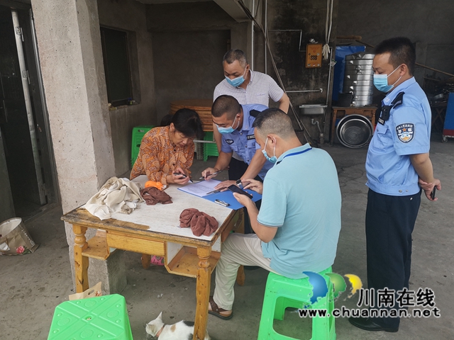 泸县海潮镇：开展疫情防控督查，筑牢疫情“防护墙”(图8)
