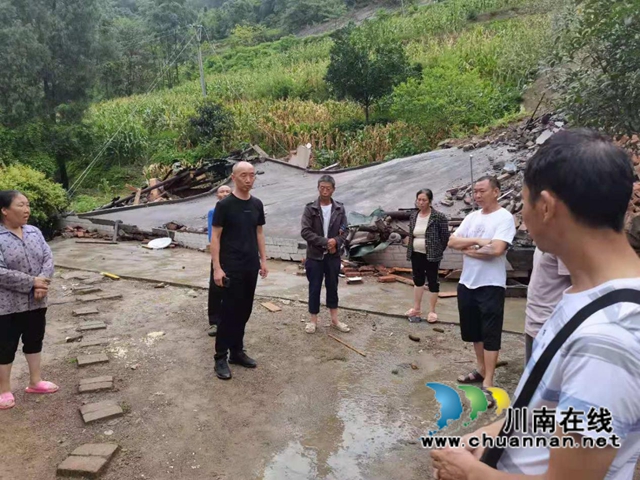 古蔺县：暴雨中的10分钟，3人成功撤离(图1)