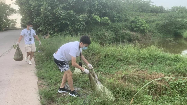 泸州两父子在地下室藏1000多斤野生癞疙宝(图5)