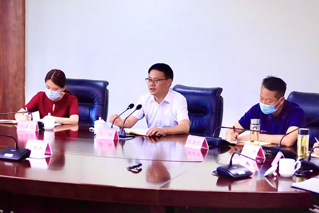 泸州国家高新区召开新冠疫情防控工作部署会(图2)