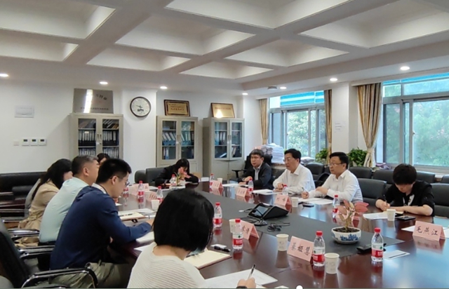 泸州国家高新区赴复旦大学开展人才合作交流(图1)