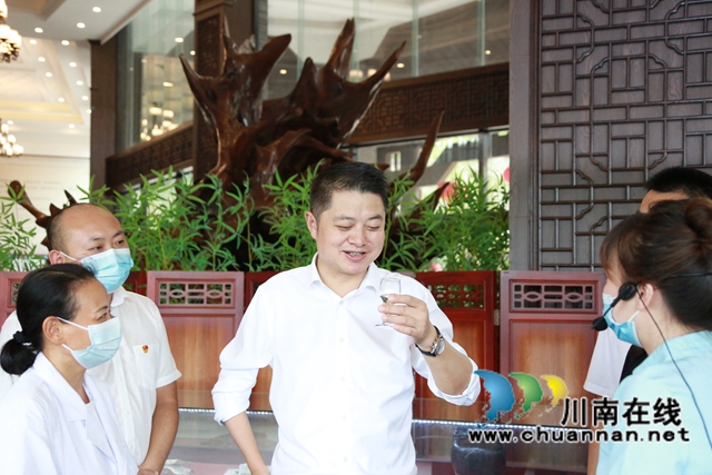 叙永县委书记廖俊调研中国沈酒庄(图11)