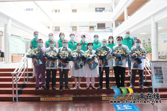 民盟泸州市纳溪区基层委：百年华诞同筑梦，医者担当践初心(图2)