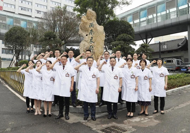 【首发】大医精诚，向所有医师致敬！(图11)