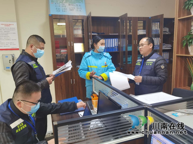 龙马潭区民革党员徐刚：守护那份安全，我一直在！