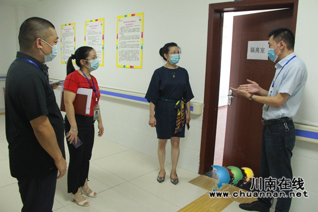 泸县残联到残疾儿童定点康复机构检查安全开学准备工作(图3)