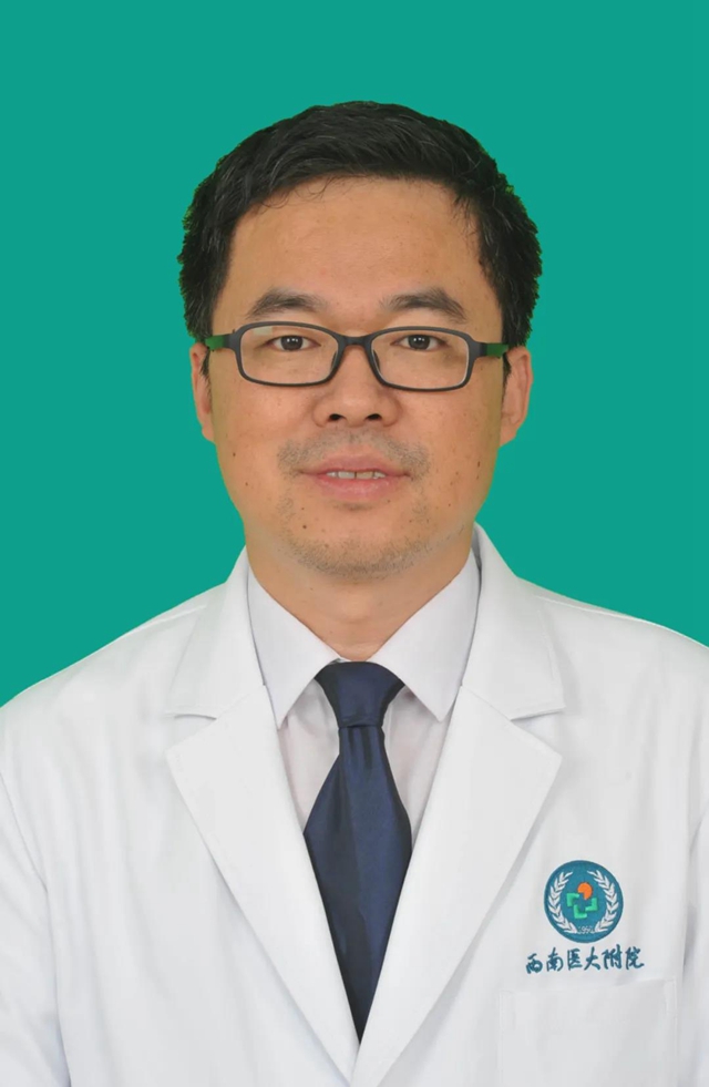 泸州：暖心，七旬患者给医生送来一件“铠甲”……(图2)