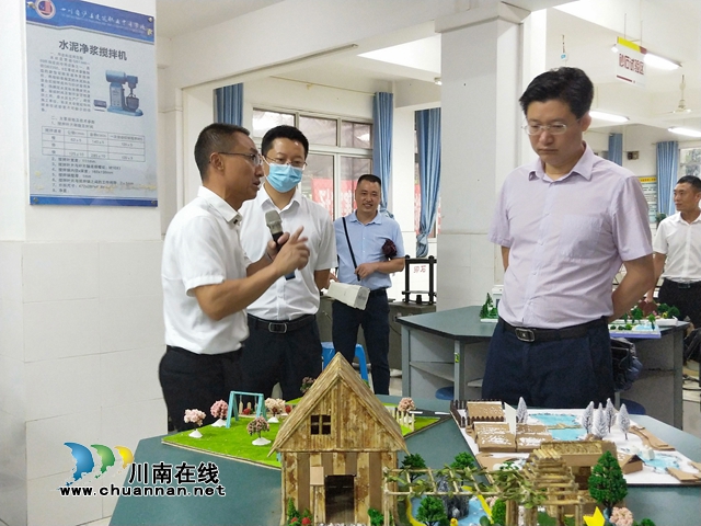 省人社厅调研泸县建校农民工培训工作(图1) 省人社厅调研泸县建校农民工培训工作(图1)