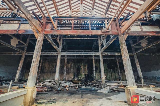 咋子回事？自贡这个古建筑“修了跟没修一样”(图2)