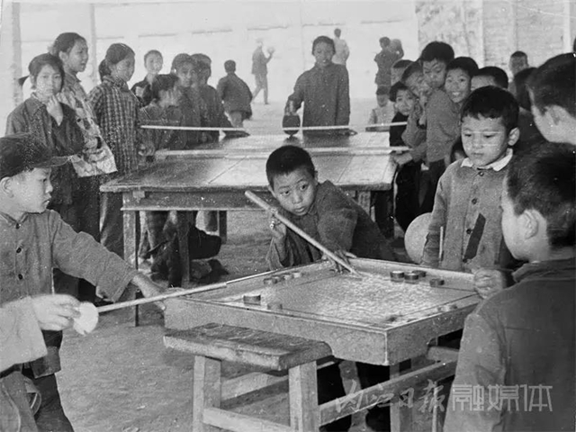 惊呆了！这位内江人的镜头中，曾留下国内众多名人的身影(图23)