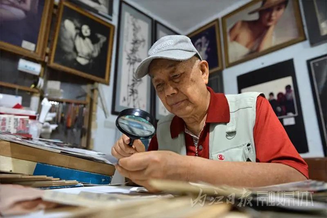 惊呆了！这位内江人的镜头中，曾留下国内众多名人的身影(图4)