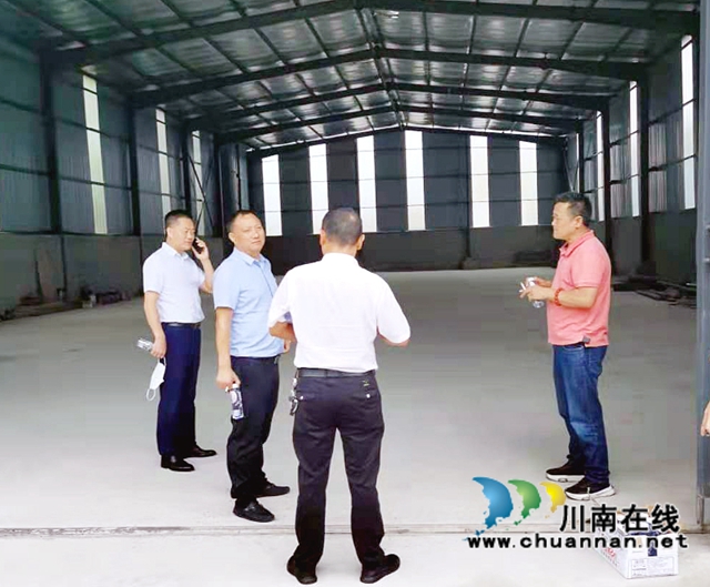 民建泸州市企业家委员会到会员企业调研(图3) 民建泸州市企业家委员会到会员企业调研(图3)