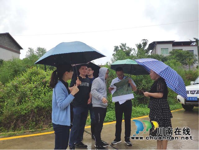 泸县自然资源和规划局深入一线主动服务重点项目拆迁选址(图1)