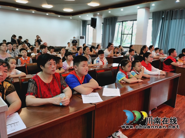 民盟泸州市龙马潭区基层委员会：四色暑期系列活动助力青少年健康成长(图5)