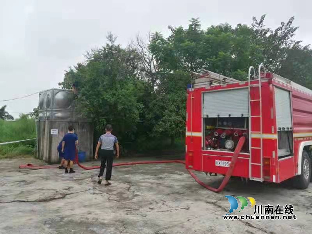 村小用水紧缺　纳溪区东升街道人大工委送水解困(图3)