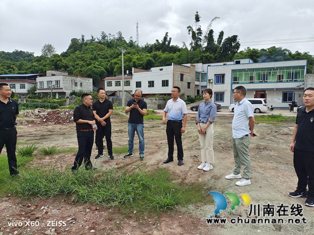 泸州老窖集团到泸县百和镇开展“一廊一带”现场选点(图1)