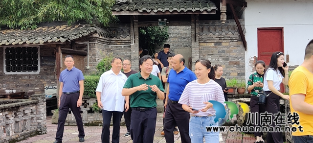 泸州：组织文艺家到合江开展采风调研活动