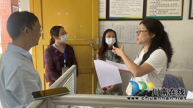 泸州市教育和体育局副局长许多焱带队到泸县得胜小学检查指导开学工作(图4)