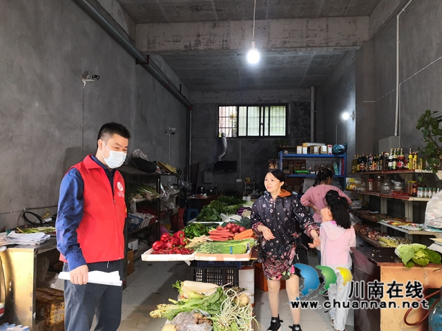 泸县住建局牵头包联部门深入社区开展全国文明城市创建“文明行动日”活动(图8)