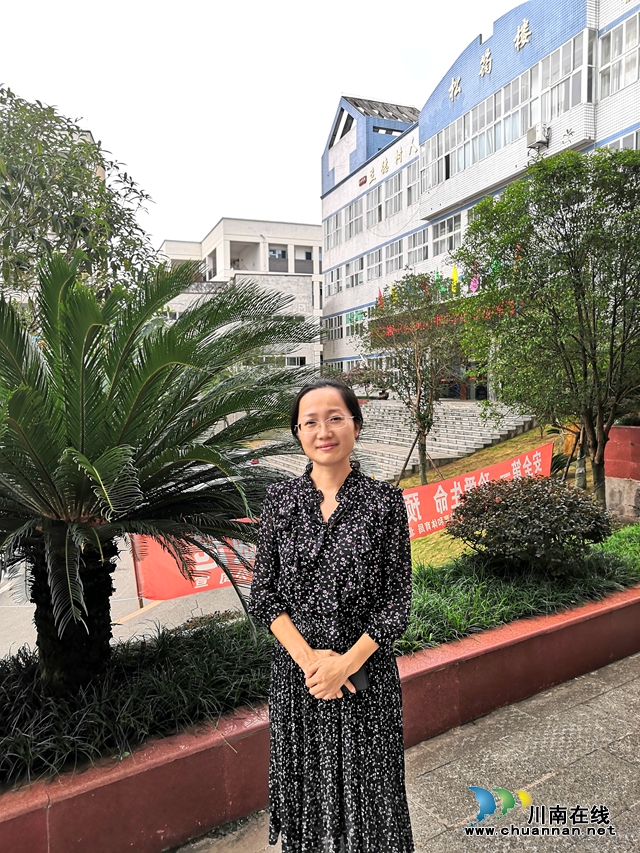 纳溪区护国中学优秀教师任艳：用心服务学生，用爱感化学生(图3)