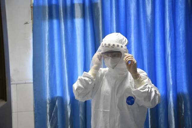 以练为战！泸州市中医医院开展疫情防控演练(图2)