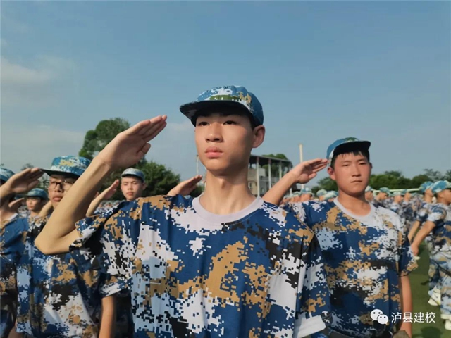 【军训特辑】建校少年，青春正昂扬！(图6)