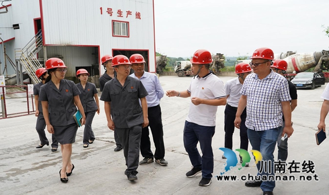 泸县建筑业协会组织开展“我为群众办实事”法律培训进企业实践活动(图4)