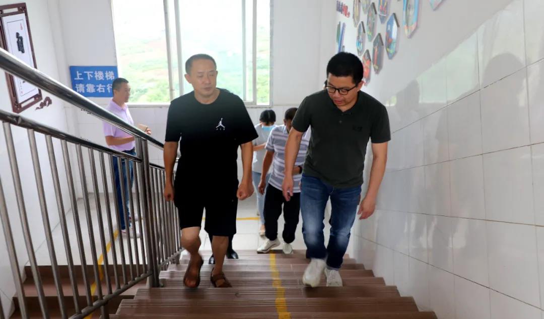 教师节  泸州福欣医院开展关爱教育工作者系列活动(图8)