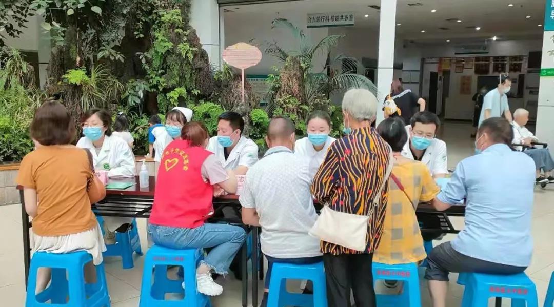 【围观】猴子都会的急救方法！您会吗？(图2)