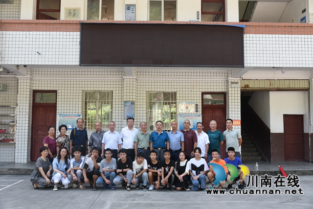 叙永县开展“情系山区学子、共筑美好教育”图书捐赠活动(图4)