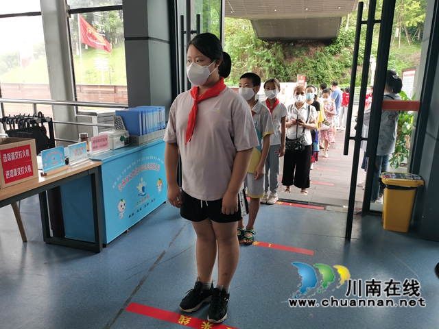 龙马潭区小市街道下大街社区开展“新中国史”学习教育暨“同心同行 共建共享”专题活动(图4)