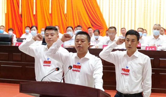 赵源华当选为古蔺县人民政府县长(图2)