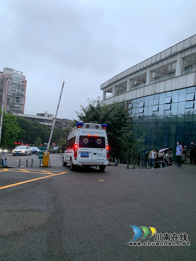 泸县突发地震，西南医大附院紧急救援！(图3)