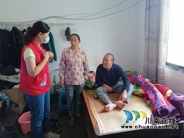 江阳区华阳街道：“量服”入户服务活动暖人心(图1)