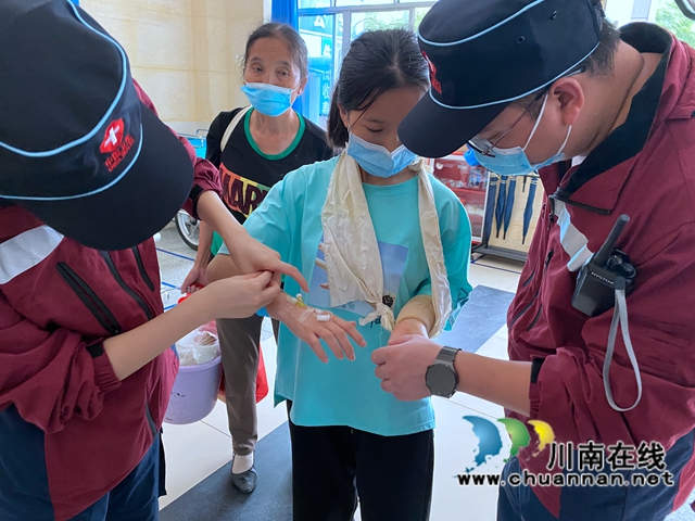 泸县地震后 西南医科大学附属中医医院积极开展心理疏导工作(图2)