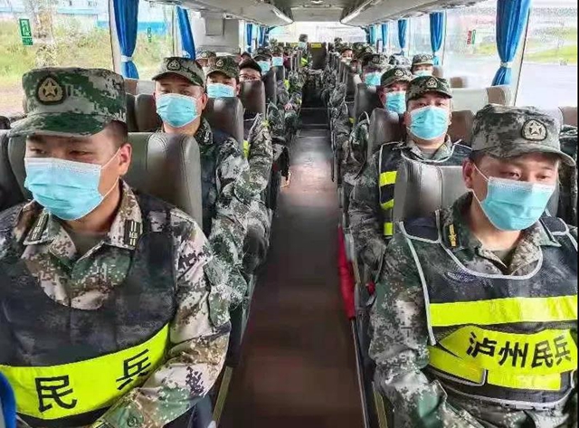 兄弟，一起扛！泸县发生6.0级地震，龙马潭在行动(图5)